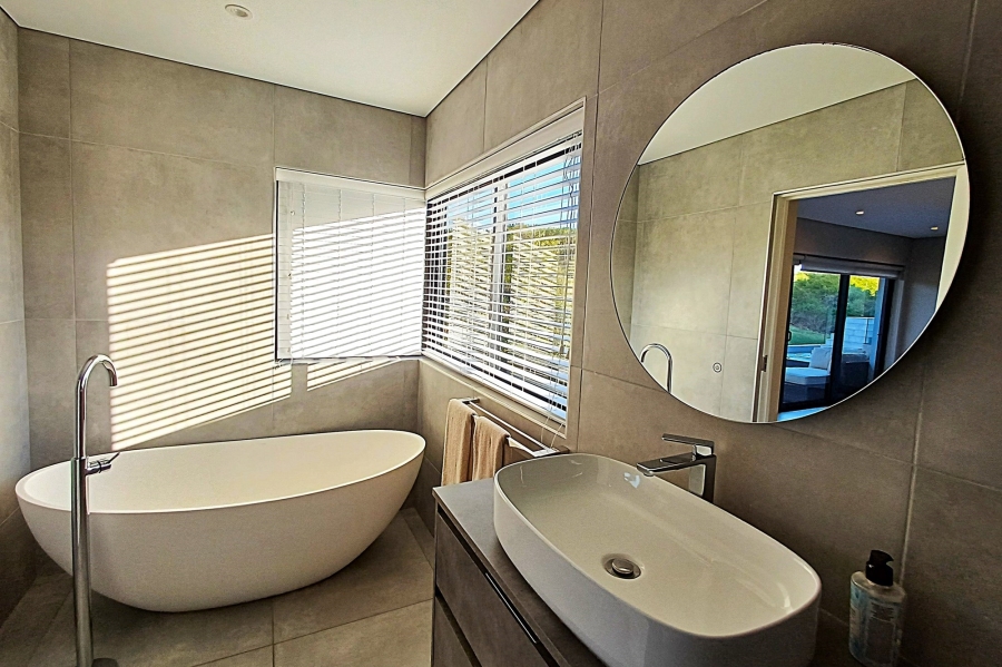 4 Bedroom Property for Sale in Dana Bay Western Cape